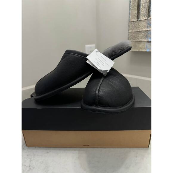 NEW Men's UGG Leather Scuff Slipper- Size 8 - Picture 3 of 10